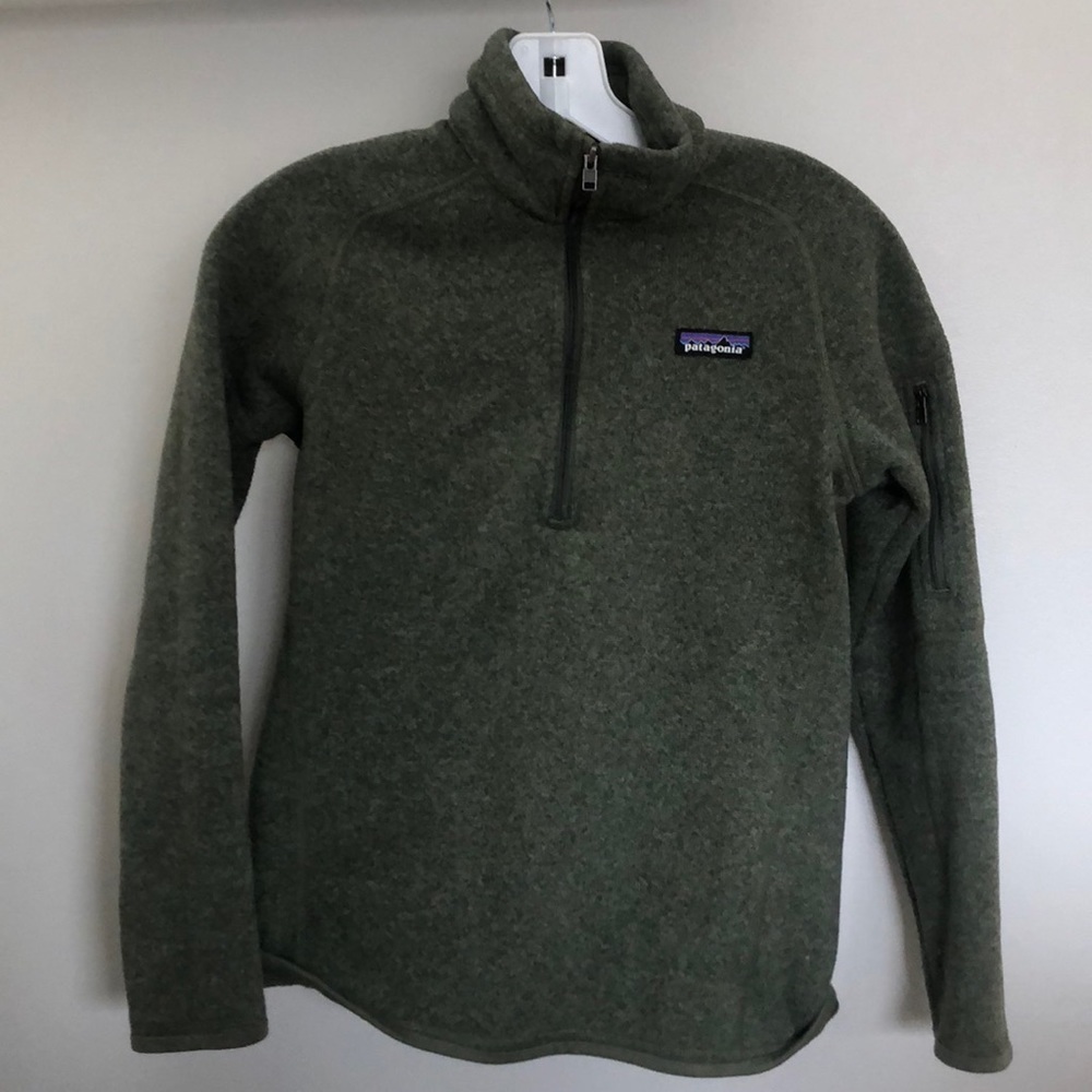 Women’s XS army green Patagonia better sweater